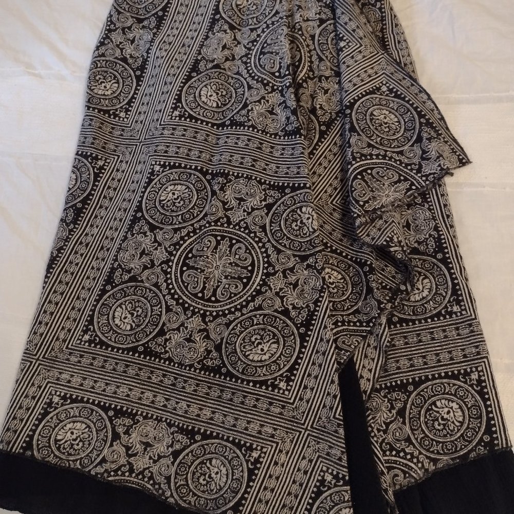 EUC Harold's faux wrap 100% wool skirt, size 4